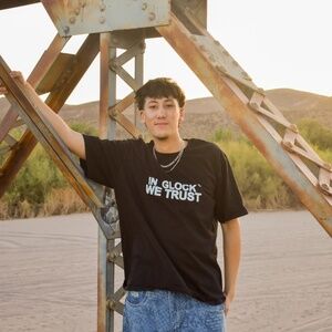 Meet your Posher, Ethan